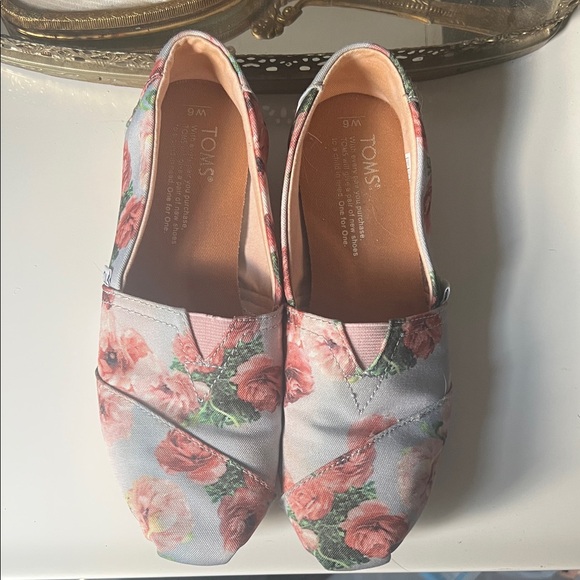 TOMS Women's Floral Canvas Loafers - Pink and Green - Picture 2 of 8